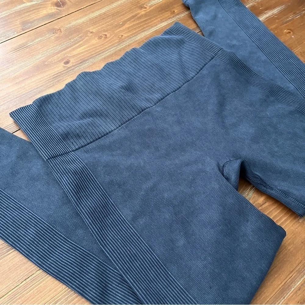 SPANX Navy Blue Seamless Sculpt Ribbed High Waist Leggings. XL